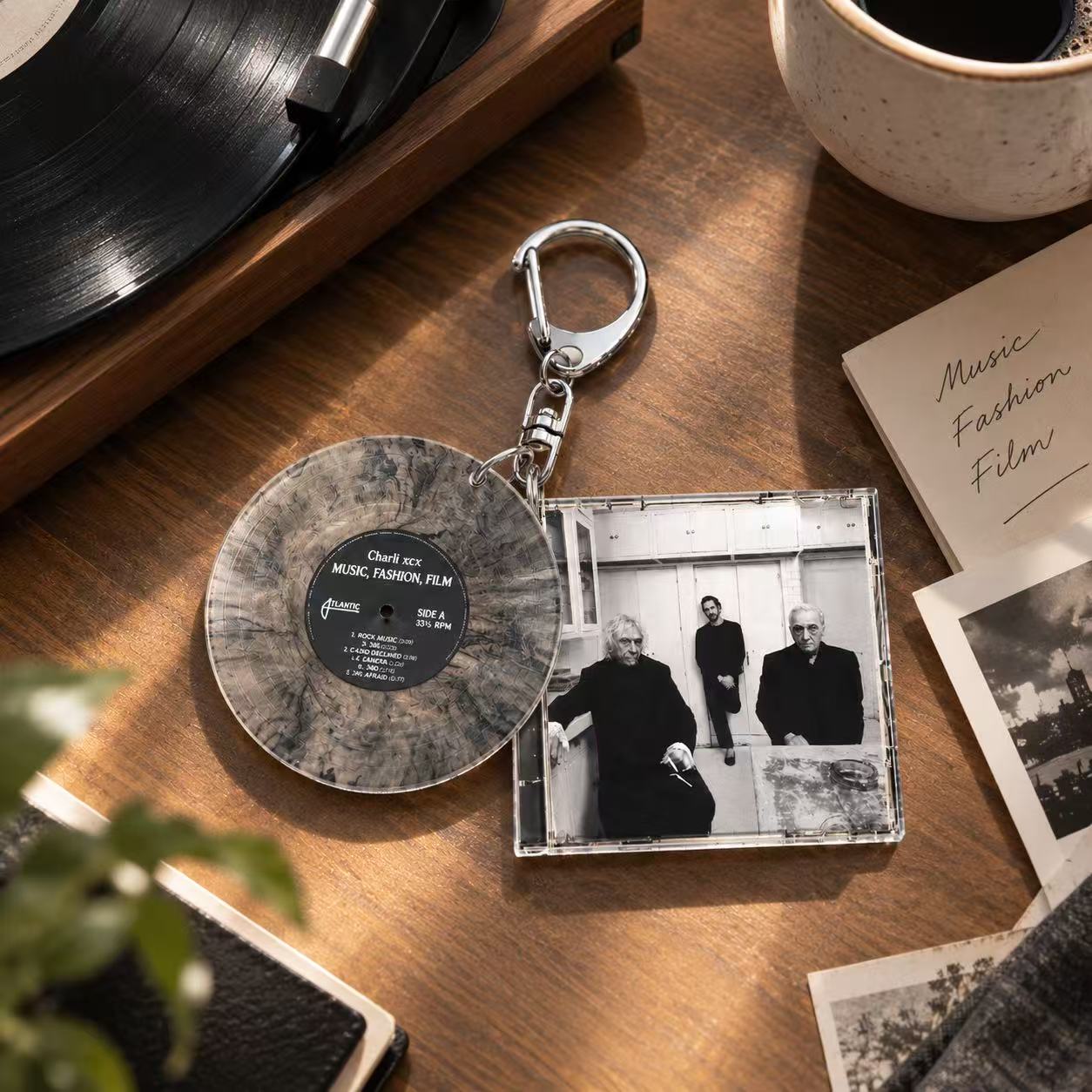 พวงกุญแจ C-Charli Xcx, ดนตรี,  - Phone Accessories Charms บทวิจารณ์และราคา
